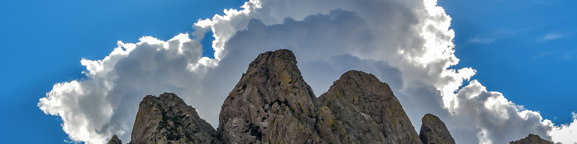 Organ Mountains Rabbit Ears Plateau from the east side. Many climbers attempt this climb but it's a dangerous climb. Many trails exist in the Organ Mountains that are safe.