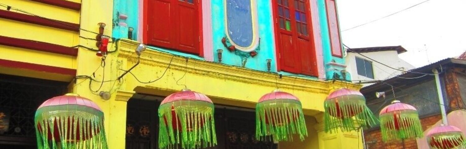 Rent a bike and cruise around Melaka! Check out all the little side streets for an array of fun colors and decorative homes and buildings!