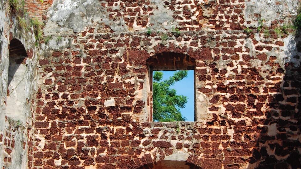 This old church sits on top of a large hill giving you the most spectacular view of the city. It is slammed with people pretty much all of the time so try to go early in the day or just prepare yourself mentally.