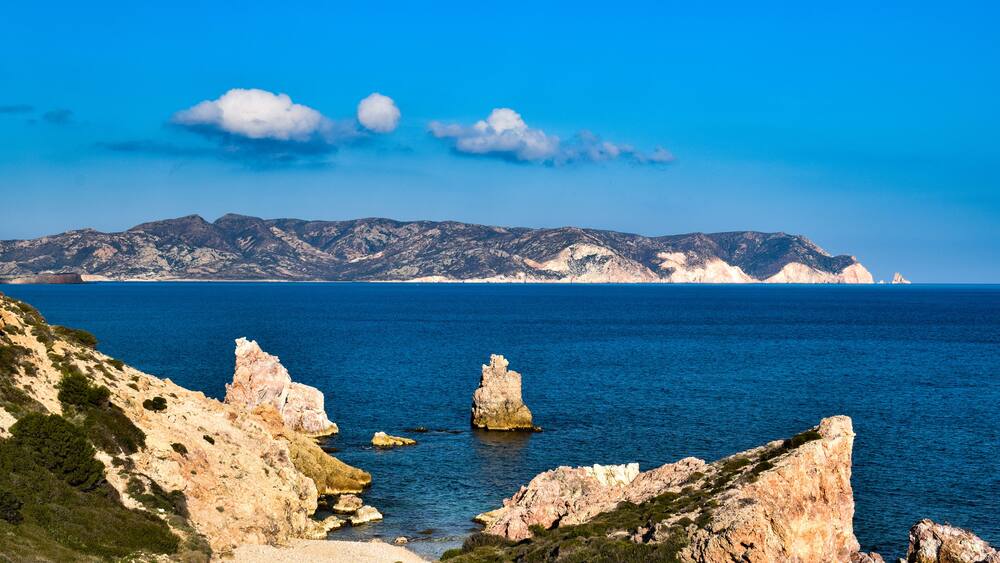 Kastanas (Milos Greece); Shutterstock ID 585478055; Purchase Order: SP-2478; Order Number: Hotels.com Go Guides; Client/Licensee: Hotels.com Mohamad Najib; Job: Go Guides