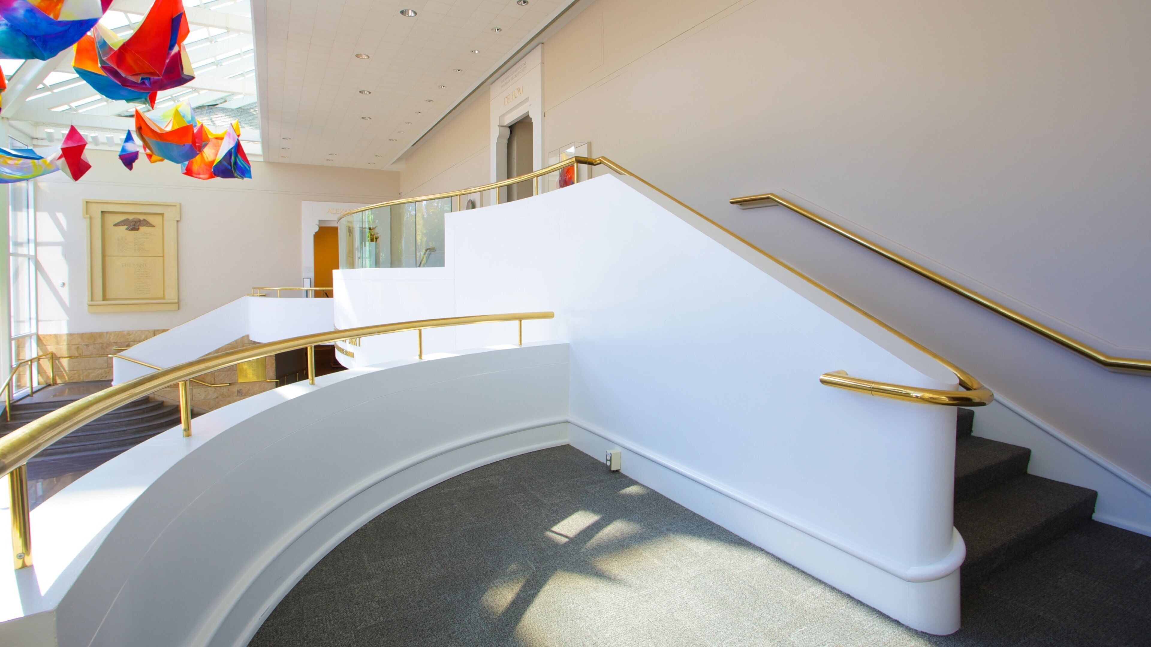 นอร์ทแคโรไลนา เนื้อเรื่องที่ การตกแต่งภายใน