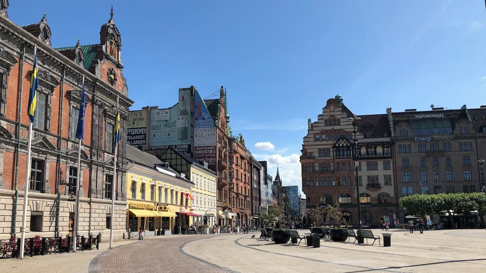 Stortorget - Historic market square in Malmö. The Stortorget created in 1540 is with 2,500 square meters the largest and also the oldest square in Malmö. Originally it was the largest market square in Northern Europe and is now willingly and often used for big events, such as during the Malmö festival.
#Malmo #square #OnTheRoad