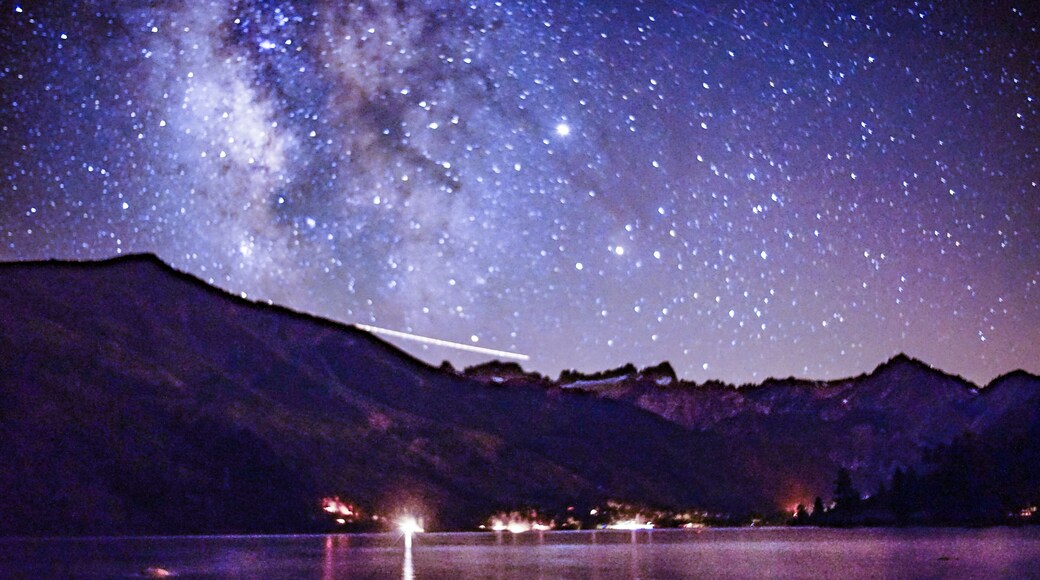 #Adventure
The night sky over Twin Lakes
Bridgepoint, California.
