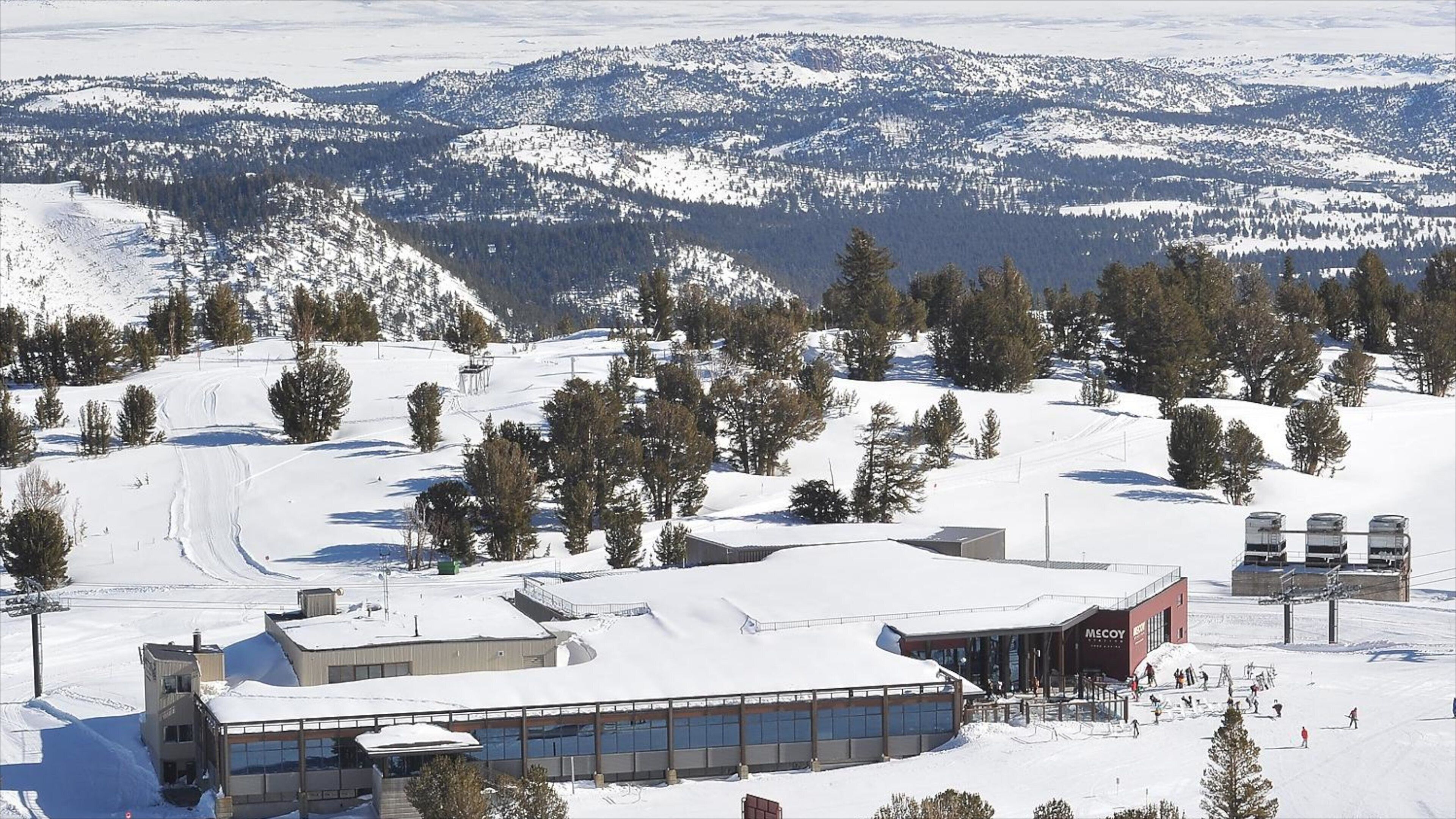 Central Interior California featuring mountains, snow and a small town or village