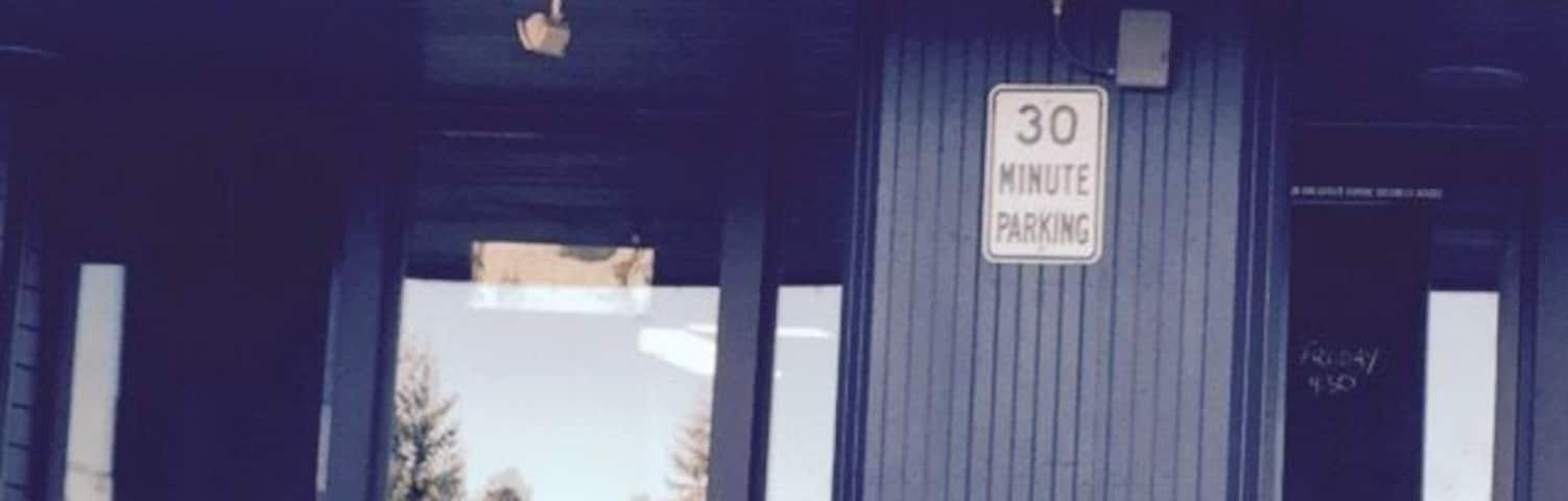 This is a great place to eat , all the cats here are very cool , I likie a lot , try it. It's take away by the way , there are a few spots to eat . Awesome food .