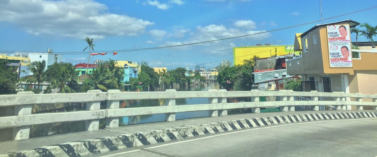 Currently back in Manila. Visiting family, friends and spots that I missed! #blue