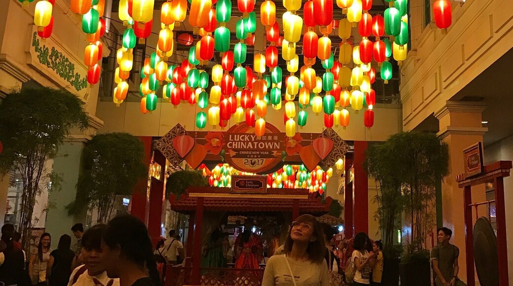 Lanterns!!..#chineselantanterns#binondo