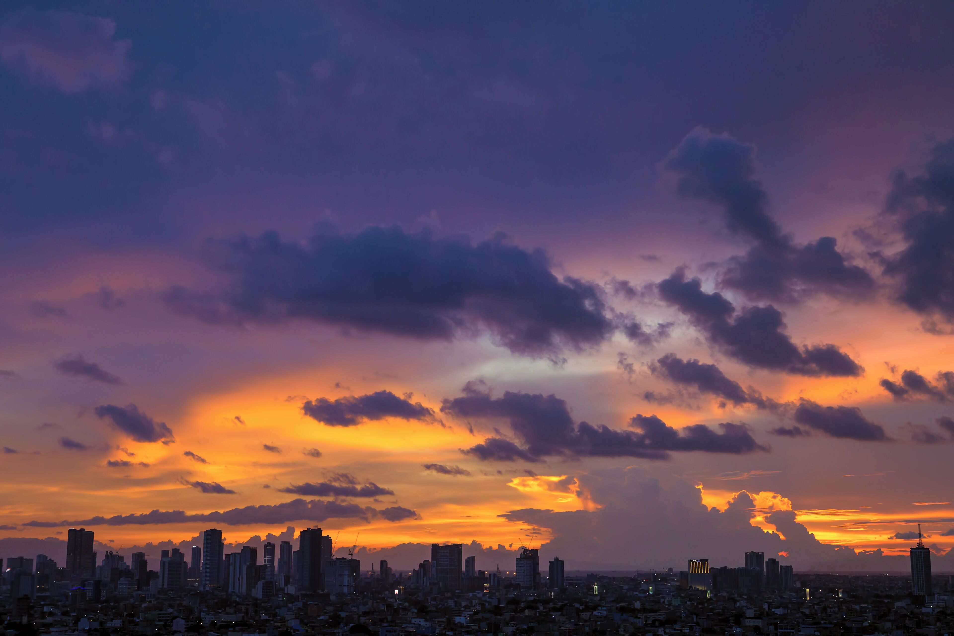 Today's sunset colors in Metro Manila. [08.July.2019]