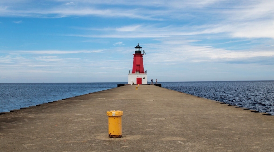 Located in Menominee MI, take the time to visit this lighthouse overlooking Green Bay.