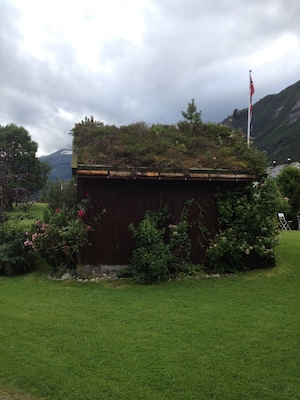 Nauste is a small village in Norway situated at the shore of Eresfjord. There’s not much to do there other than fishing, enjoying the nature and take long walks or hike the mountains #LifeAtExpedia