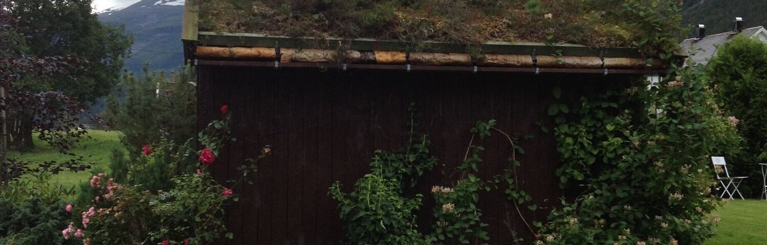 Nauste is a small village in Norway situated at the shore of Eresfjord. Thereâs not much to do there other than fishing, enjoying the nature and take long walks or hike the mountains #LifeAtExpedia