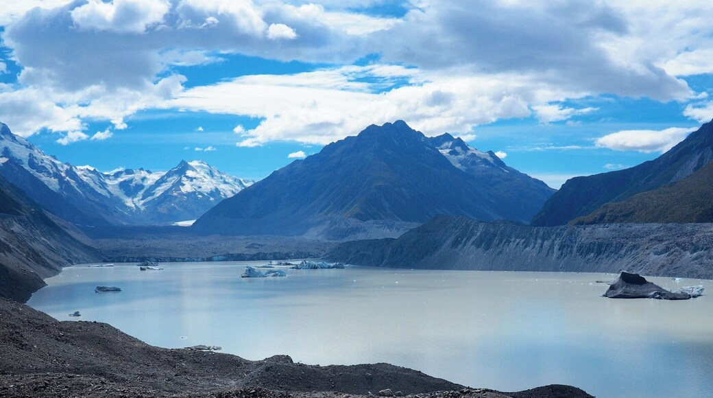 The Tasman Glacier View is at the end of short but steep walk within New Zealand's Aoraki/Mount Cook National Park. The views of the glacier lake and its icebergs are fantastic enough but you can also take a boat or kayak trip onto the lake itself. From this higher vantage point though, you can get a perspective on how big some of these icebergs are compared to the tiny specks of the boats.