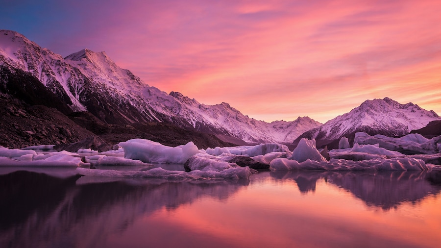 Sunrise at Tasman Glacial Lake. Just a short 15 minute drive from the hostel! One of the most beautiful things I have ever seen! #BvS100k
