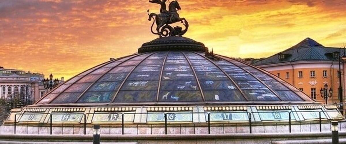 Okhotny Ryad is a unique underground shopping mall located in Maneghnaya Square, in the heart of Moscow’s historical center. In spite of having a very modest format, “Ohotny Riad” shopping mall continues to be one of the most visited shopping malls of the capital.