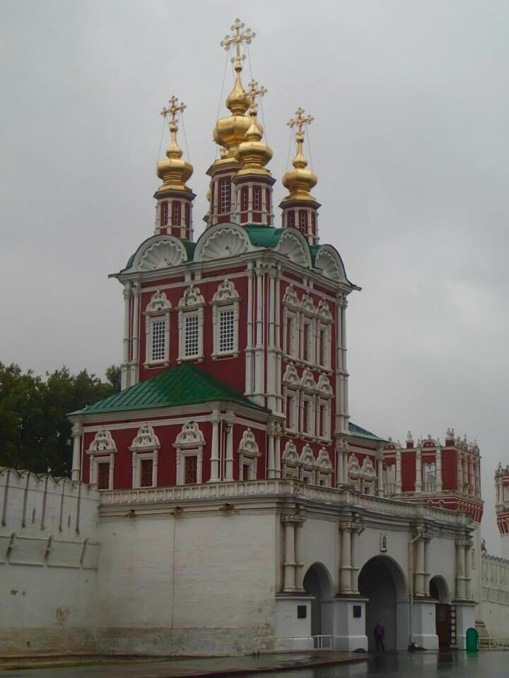 A rainy day, but still worth the effort to visit while in Moscow 