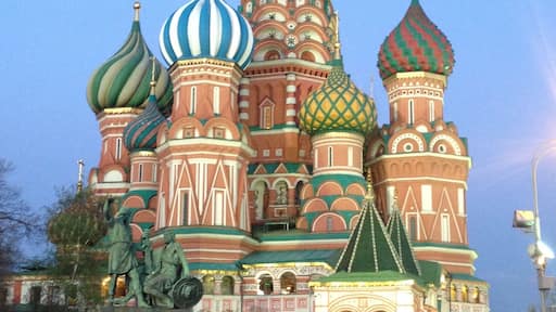 St Basils at dusk. Go there in the evening to avoid the crowds. Or first thing in the morning and have breakfast outside at Bosco on a spring/summers day - there aren't many places where you can eat with a view like this!