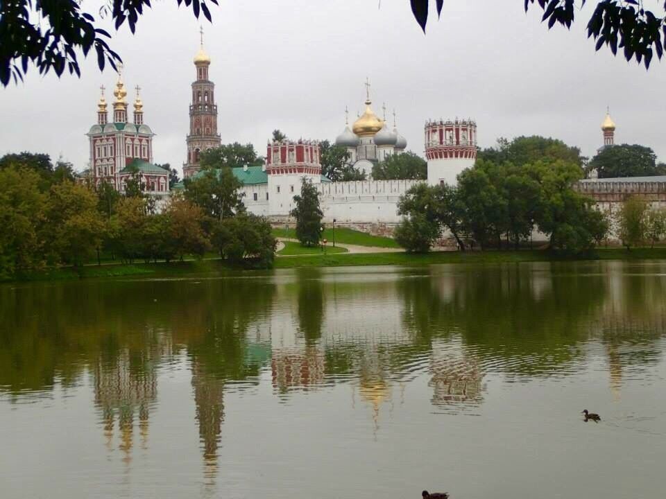 UNESCO listed, The Novodevichy Convent, in south-western Moscow, built in the 16th and 17th centuries in the so-called Moscow Baroque style, was part of a chain of monastic ensembles that were integrated into the defence system of the city