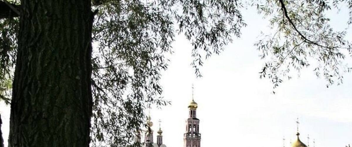 A World UNESCO Heritage site as with the Kremlin this monastery was established in 1542 and founded by Vasili III in commemoration of his conquest of Smokensk.
The ground is really scenic and one can get extraordinary picture from this spot where painters love to station themselves.
#russia #moscow
#architecture