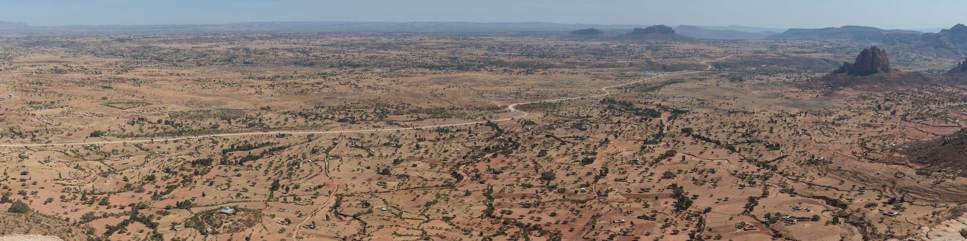 エチオピア 荒野 原風景