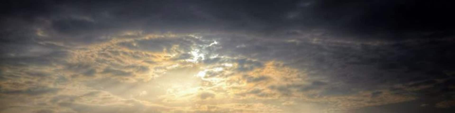 #goldenhour
Anytime in Kenya's Maasai Mara is amazing, but after a day of long game drives when you are returning to camp, stop every so often and take in the stunning views of the landscape as the sun is setting against the acacia trees.