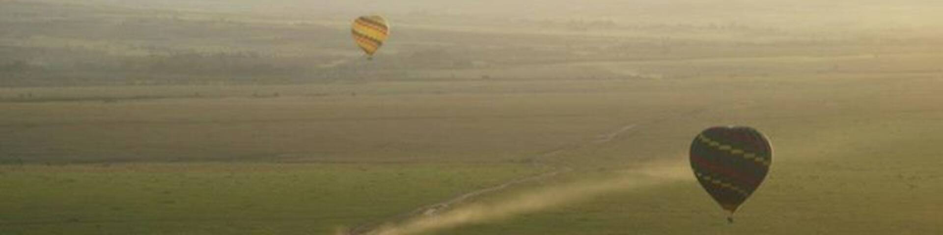 early morning hot air balloon, a Kenya Safari must do