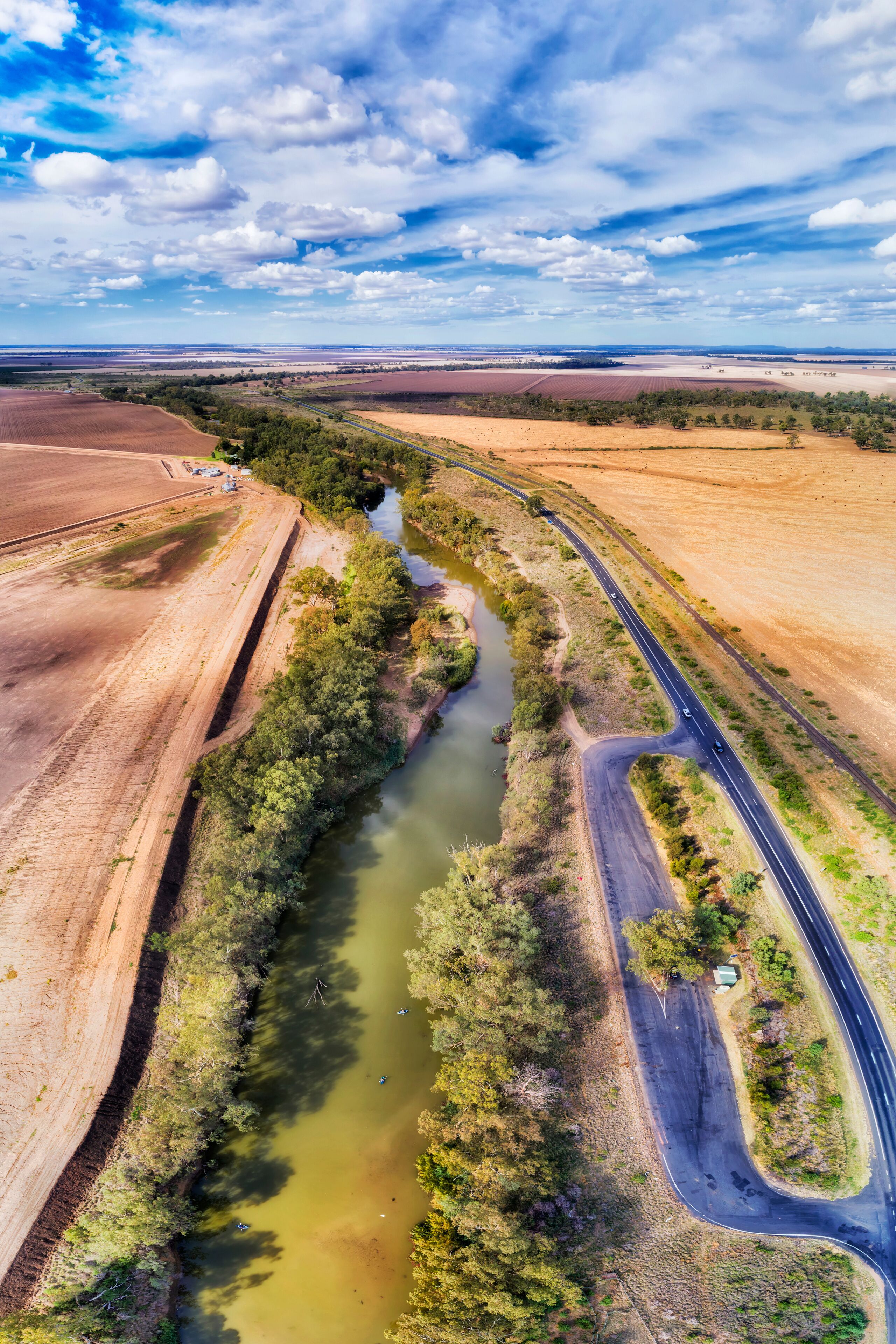 D Moree Gwydir Rvr Rest Area vert pan