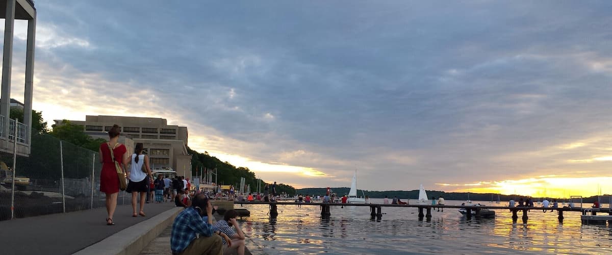 Madison doesn't suck.  Awesome evening on union terrace.