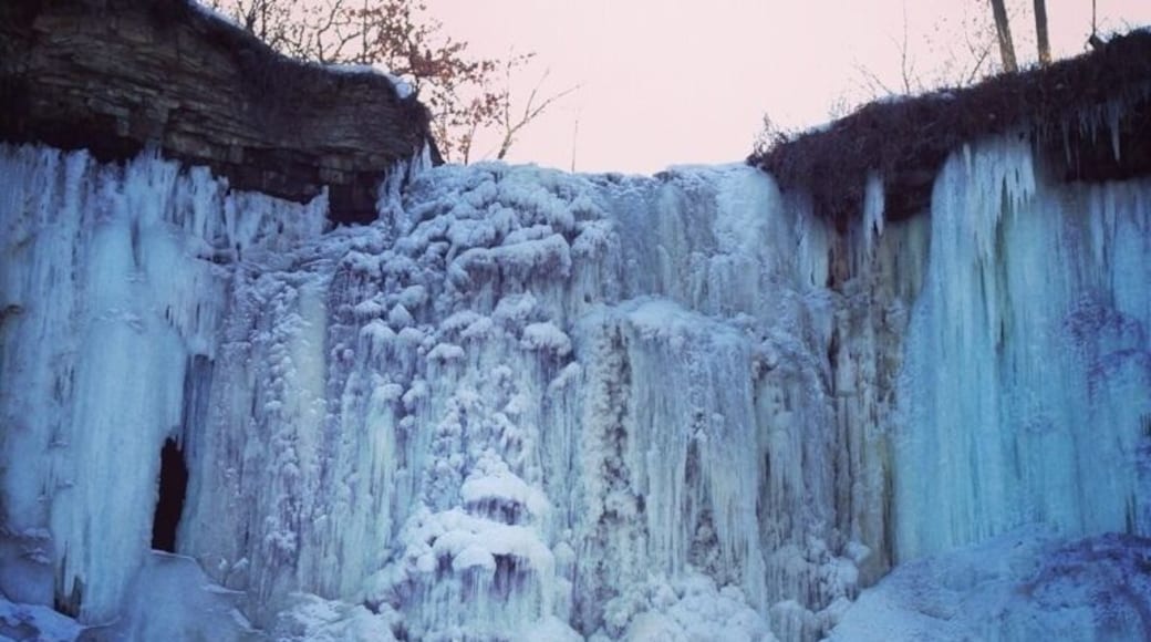 Frozen Minnehaha Falls in Minneapolis are even more beautiful in the winter! www.bradleyhanson.com