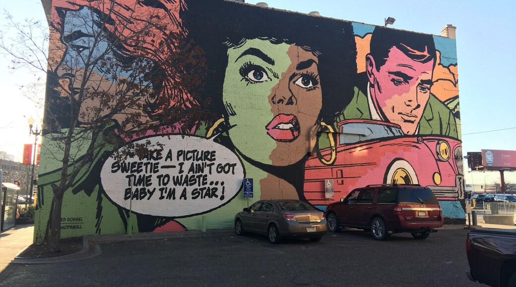 Hennepin ave Street Art!