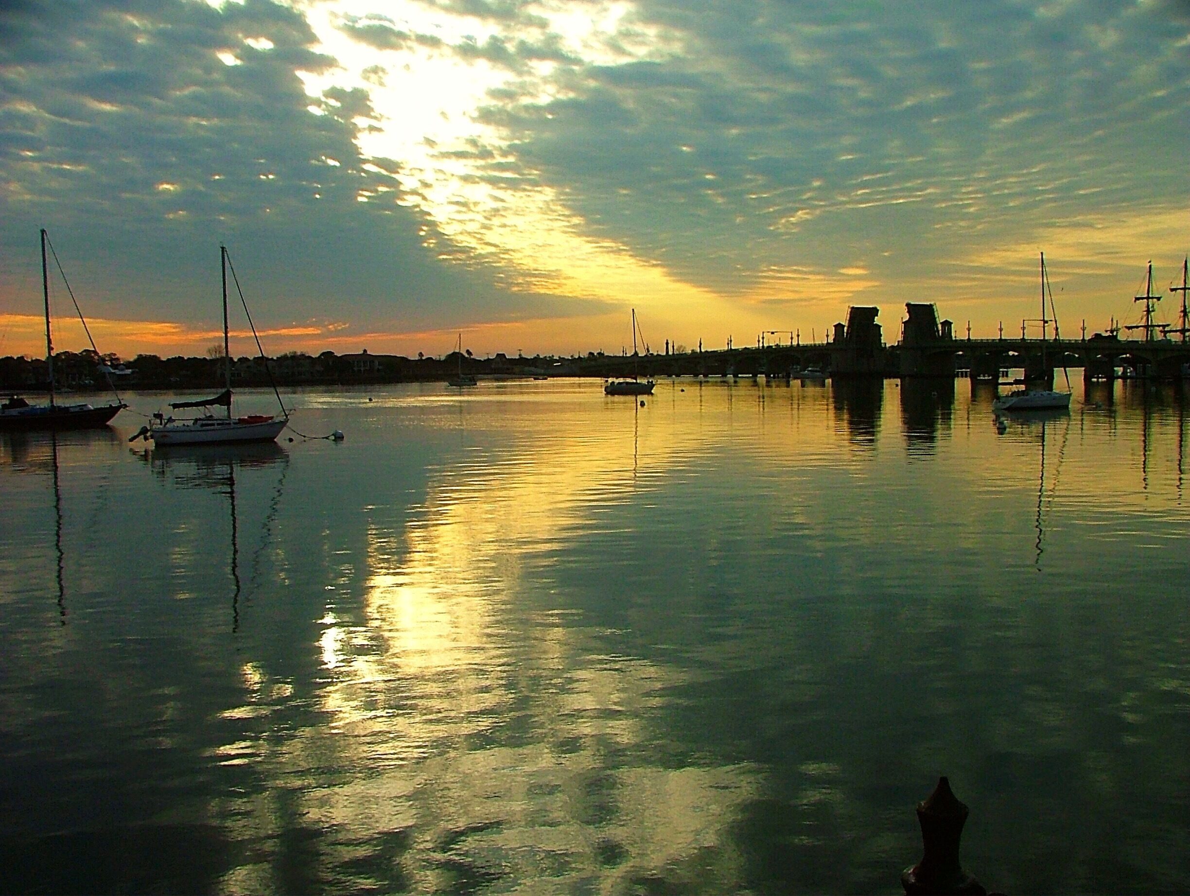 Must come here for the truffle with main course and almond ice cream