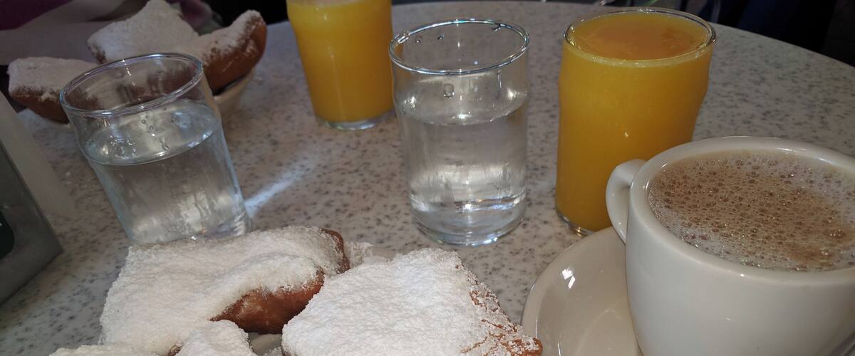 #Trovember: when in NOLA, you have to have beignets and coffee! Delightful!!