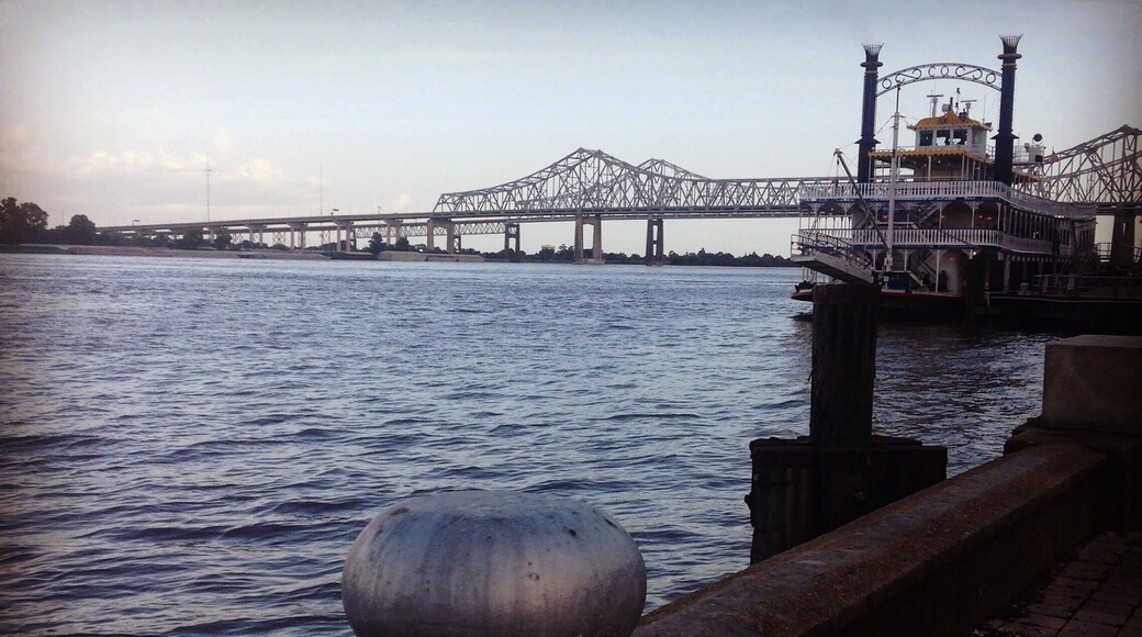 Sunset cruise in the Big Easy
#instone