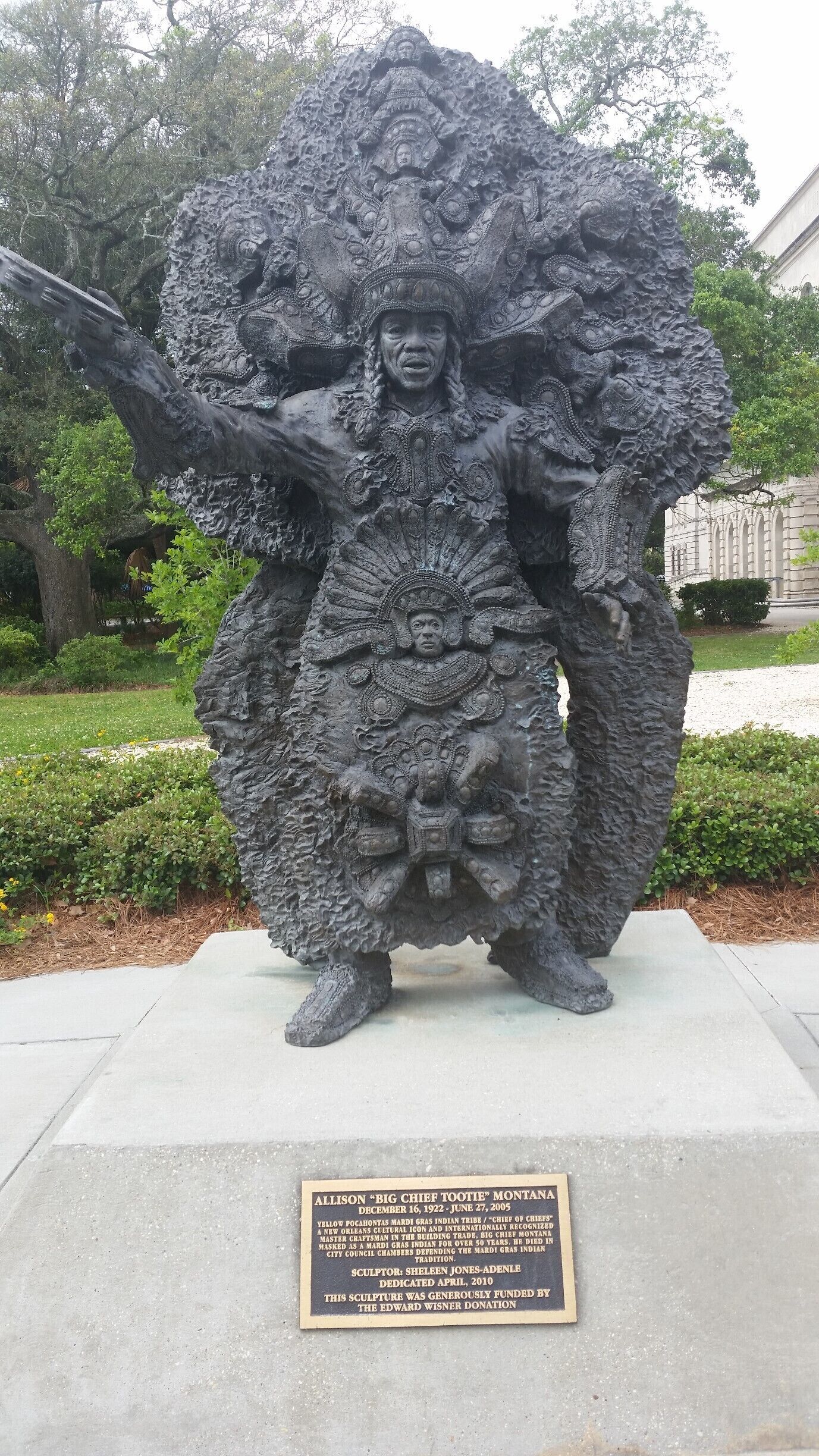 A lot of statues dedicated to the people who influenced the culture of New Orleans.