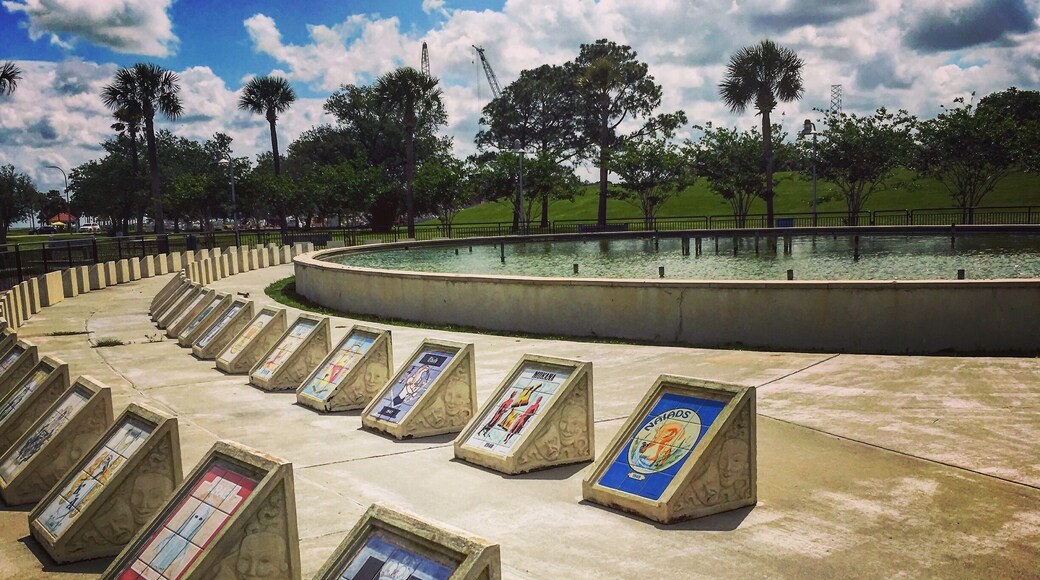 Pretty day in NOLA at the Mardi Gras fountain at the lakefront.