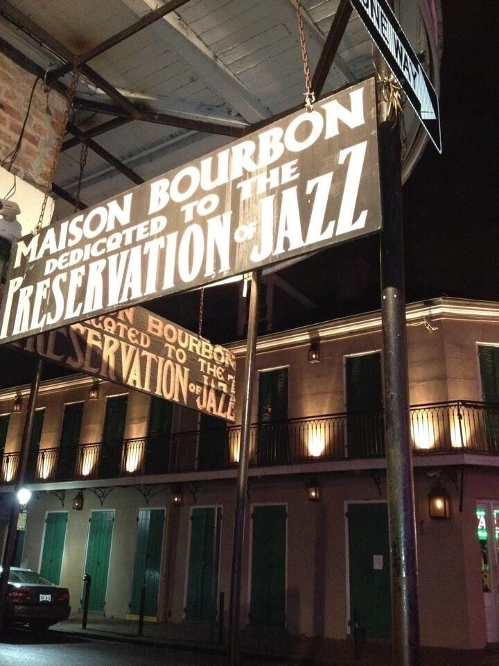 Cool place to see musicians 