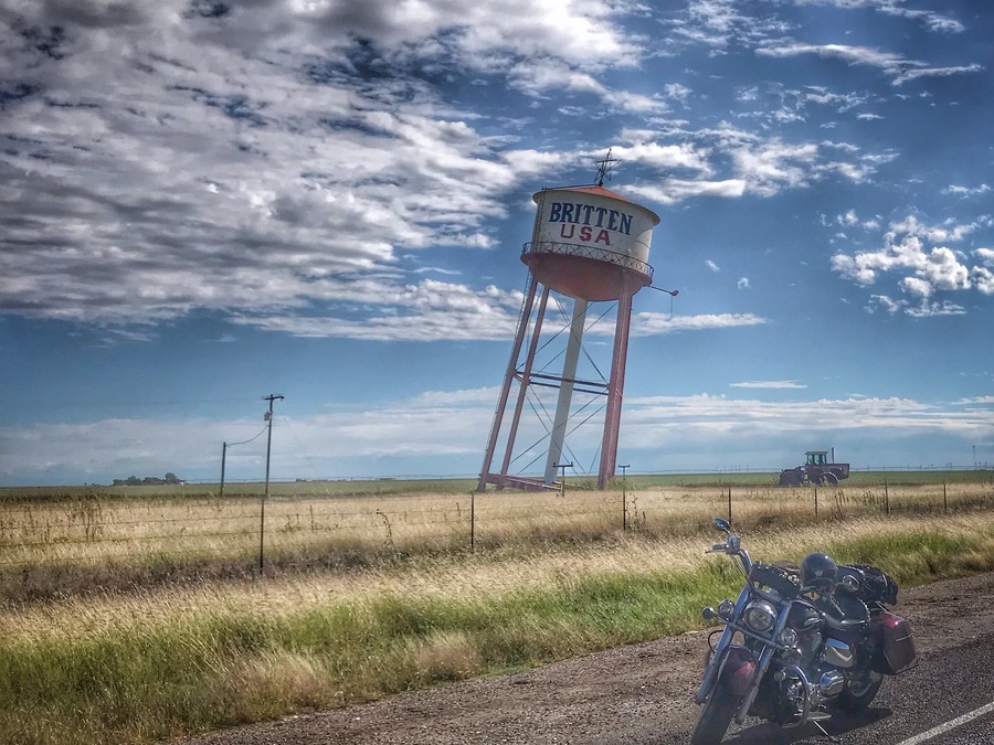 The Leaning Tower of Texas.  Story goes the Tower was installed by Ralph Britten, who used it as a gimmick to get motorists on the old stretch of Route 66 to stop at his truck stop.  If you're into roadside oddities it's well worth a few minutes of your day to stop, check it out and pop off a few pictures.