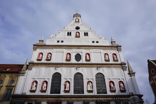 St. Michael's Church, the largest Renaissance church north of the Alps, is located off busy, pedestrian, shopper-filled Kaufingerstrasse. It is the final resting place of Mad King Ludwig and other members of the Bavarian royalty.