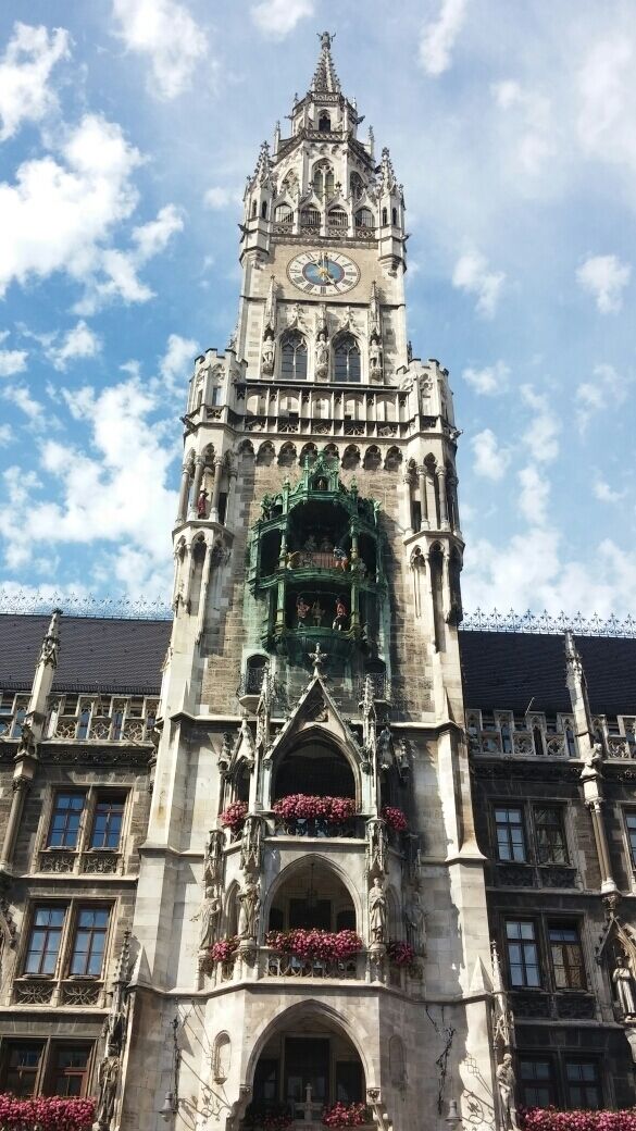 Halfway up the 85m tower of the New Townhall is one of Munich biggest tourist draws, a two-tier Glockenspiel (Carillon) with 43 bells and 32 mechanical figures. The figures rotate around accompanied by music of the bells. Duration ca.15 minutes. The group of figures in the upper part re-enact a tournament held during the wedding of Duke Wilhelm V and Renata of Lorraine, which took place here in 1568 along with lavish festivities.