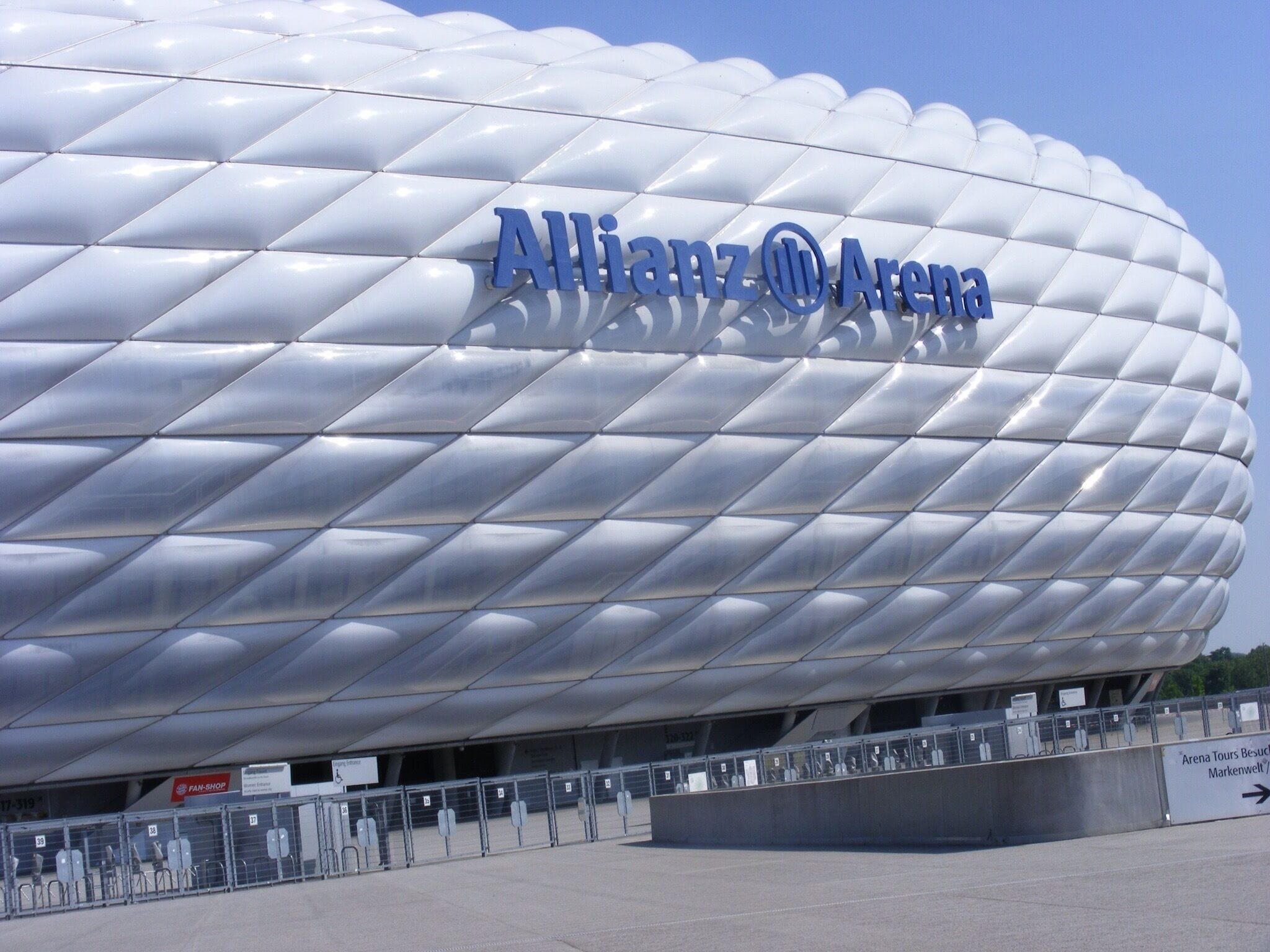 FC Bayern Munchen
#summer2011 #berlinwalkingtour
