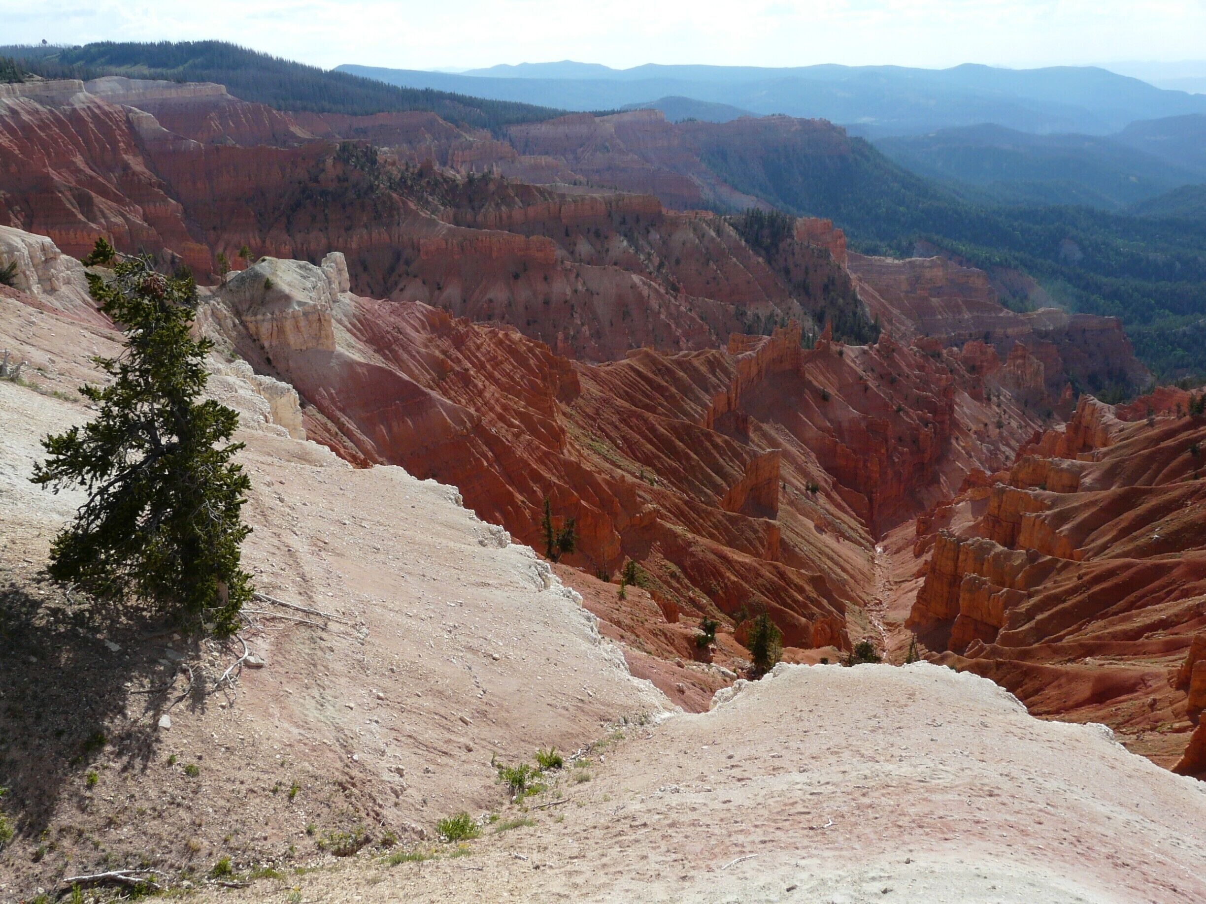 This is the top of the top of the Grand Staircase.  This erosion is actually facing West and not South of the Grand Staircase  beginning with Bryce Canyon.  The altitude here makes this quite pleasant.