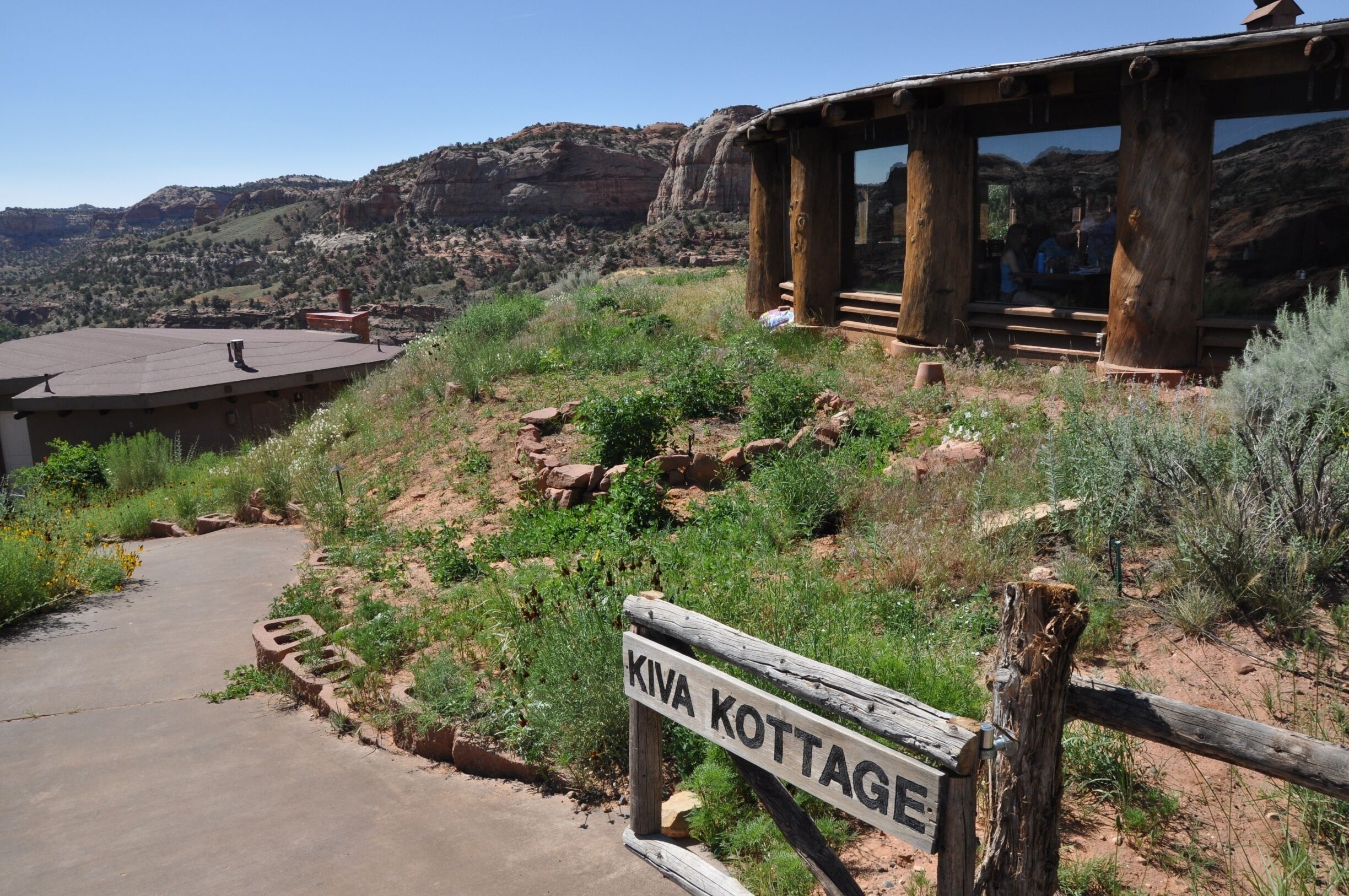 Traveling from Bryce Canyon to Moab, we took scenic highway 12. My wonderful friend Yuki told us about this coffee house along the route. It's really hidden from the highway, but if you know it's there, it'll be your new favorite place for coffee. 

You can rent the 'kottage' overnight, which Yuki had done. She reported that it was absolutely amazing.

Gorgeous views!