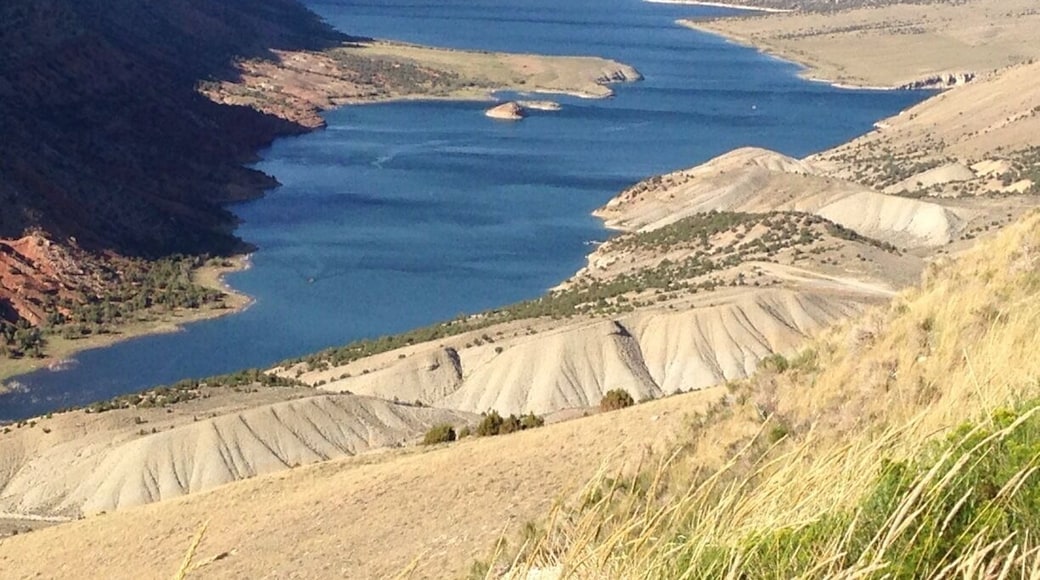 The walls of this beautiful gorge glow red with the morning and evening sun. The southern end is the mot spectacular, on the Utah side.