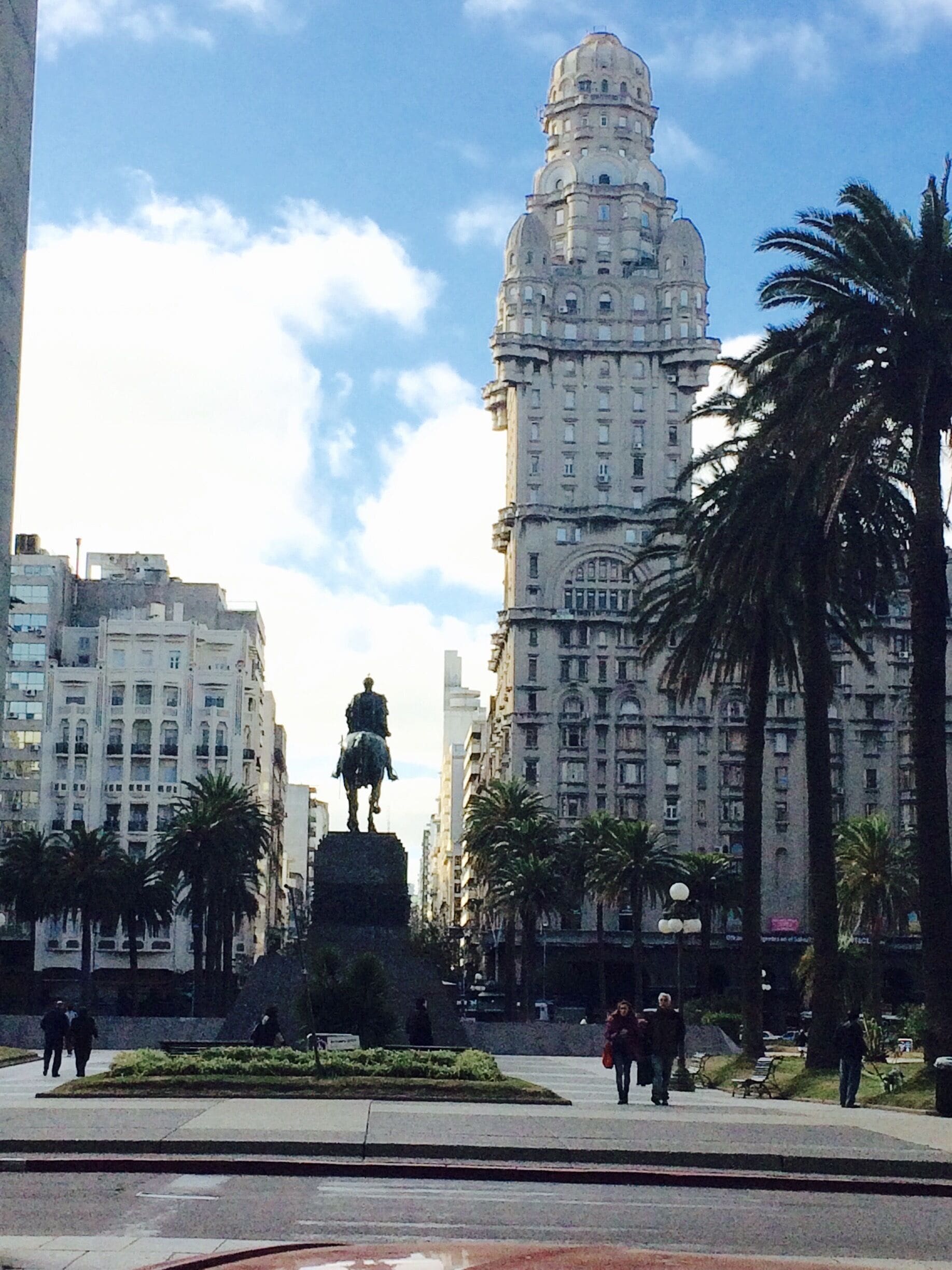 Plaza Independencia at Montevideo downtown.