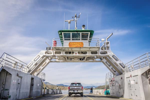 The Keller Ferry links Lincoln County and the Colville Indian Reservation in Eastern WA. Free rides from 6am to midnight with beautiful landscapes all around and, with a bit of luck, you'll be the only passenger on board.
#lifeatexpedia #LocalSecrets #Trovember