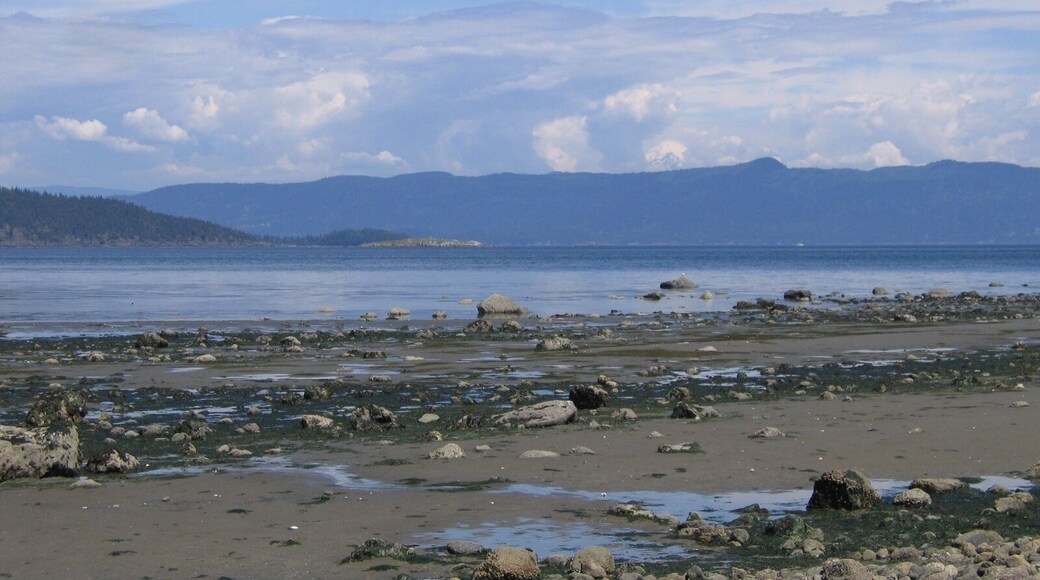 Remote Sinclair Island, part of the San Juan Island chain. It is only accessible by Private Boat or Plane. This is a shot looking North East with the tip of Lummi Island to the left. #LifeAtExpedia