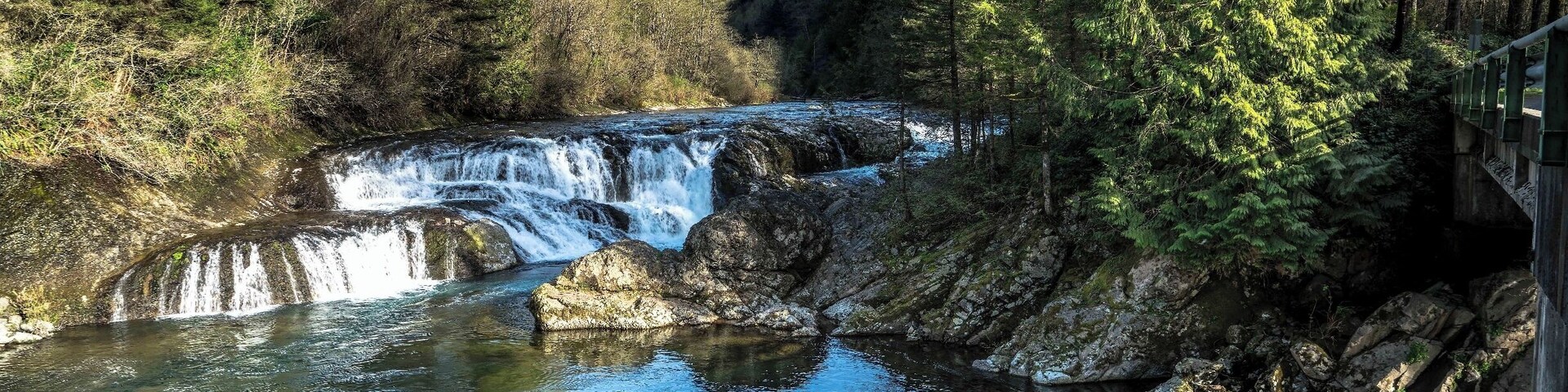 Situated less than ten miles from the town of Washougal, this spectacular set of falls provides a playground for swimmers during the summer and a breathtaking vista to everyone all year long.
http://www.waterfallsnorthwest.com/nws/falls.php?num=5198