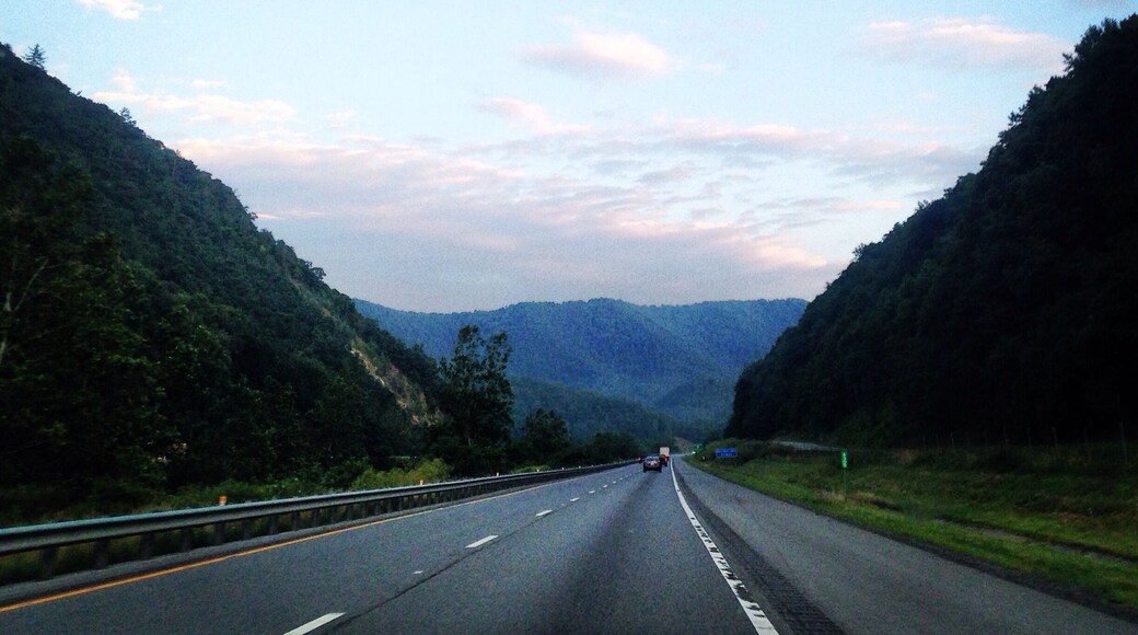 Country roads, take me home, to the place, I belong! West Virginia, mountain mama, take me home, country roads! #roadtrip #roadtrips #mountains #countryroads #johndenver #summerbucketlist #familytravelblogger #diagnosiswanderlust #wanderlust #travelblogger #travel #funwithkids #summer #drive #vacation #summervacation #westvirginia #mountainmama