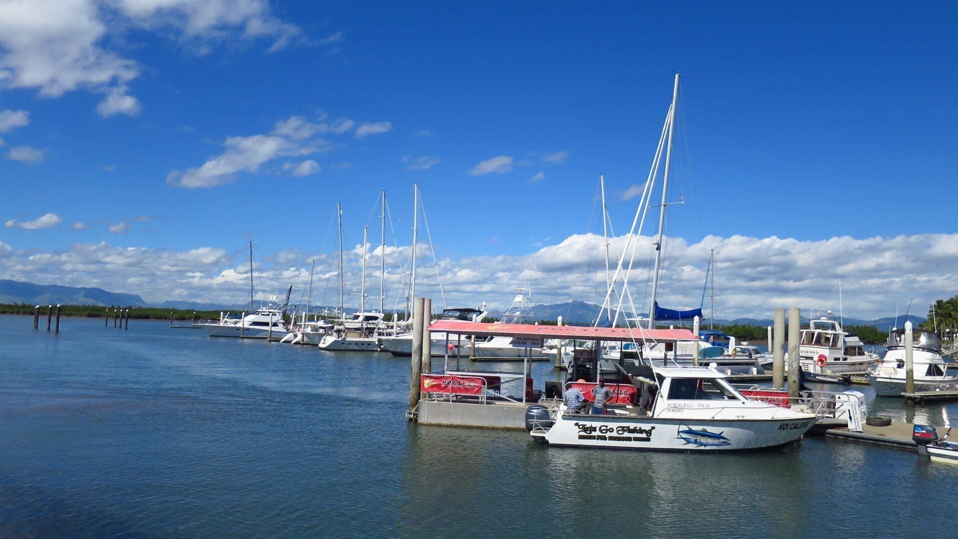 A nice view in Port Denarau Fiji


#Blue

#EndlessSummer