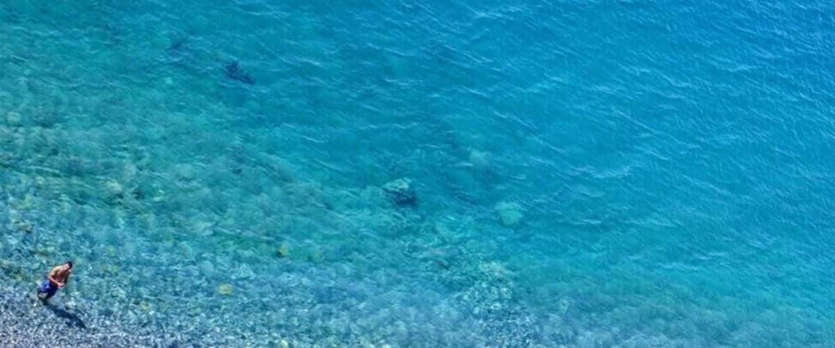 Lookout point view in Nice. Beautiful crystal clear water.. Reminiscing on last year #waterlust #france