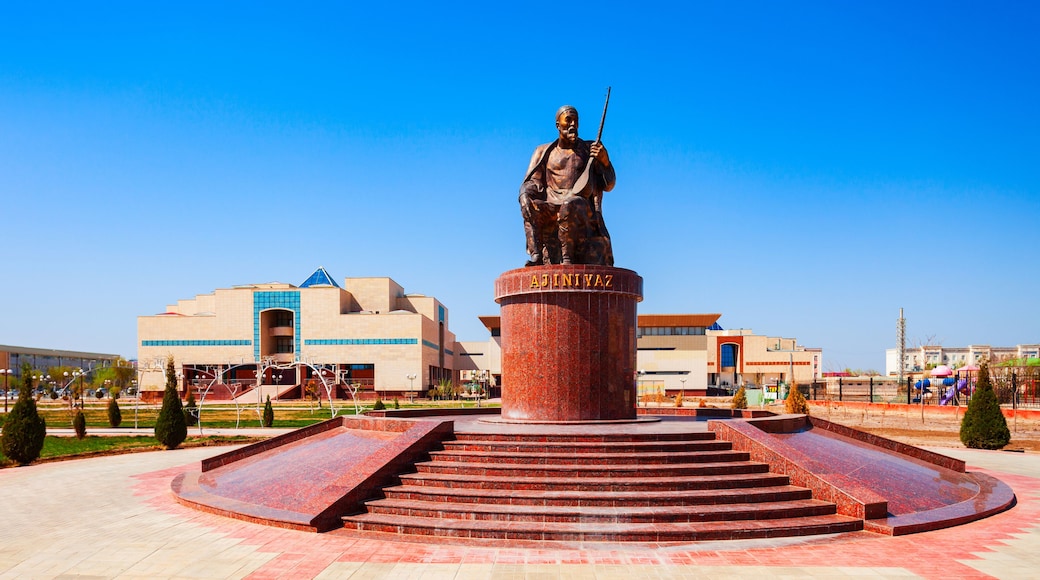 Ajiniyaz or Azhiniyaz monument in Nukus